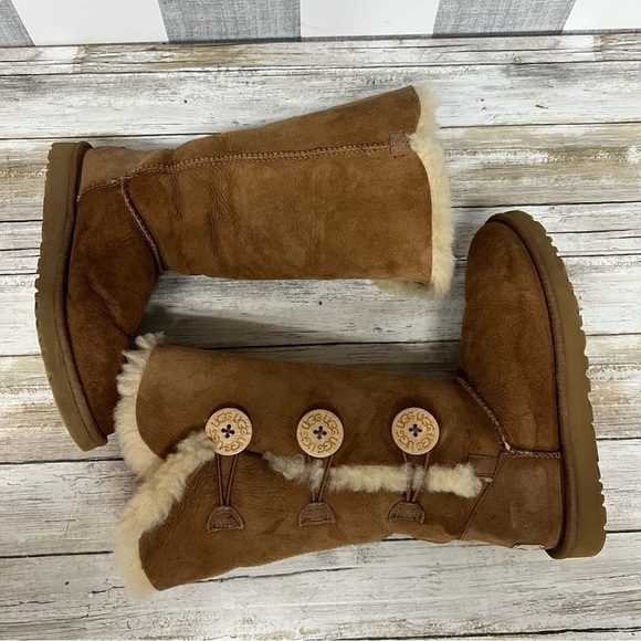 UGG Bailey Button Triplet Shearling Tall Boot - Picture 11 of 16
